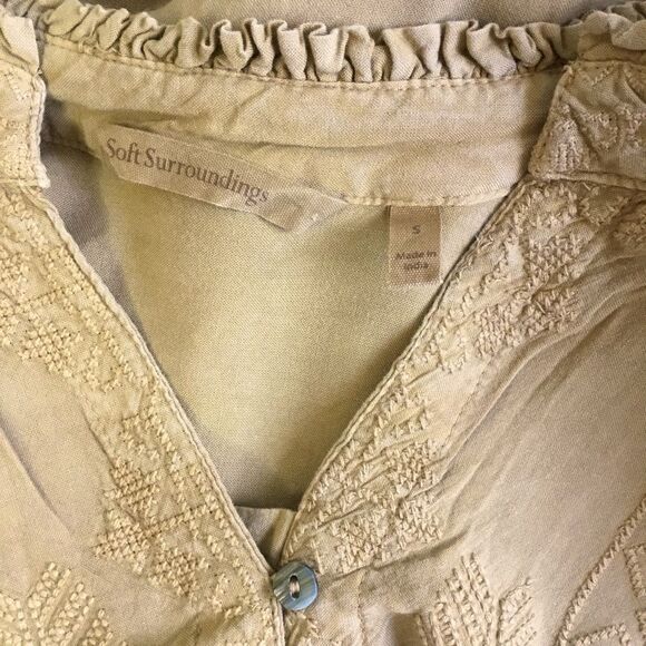 Mustard long sleeve embroidered button down shirt western peasant 1800s saloon S - Picture 7 of 8